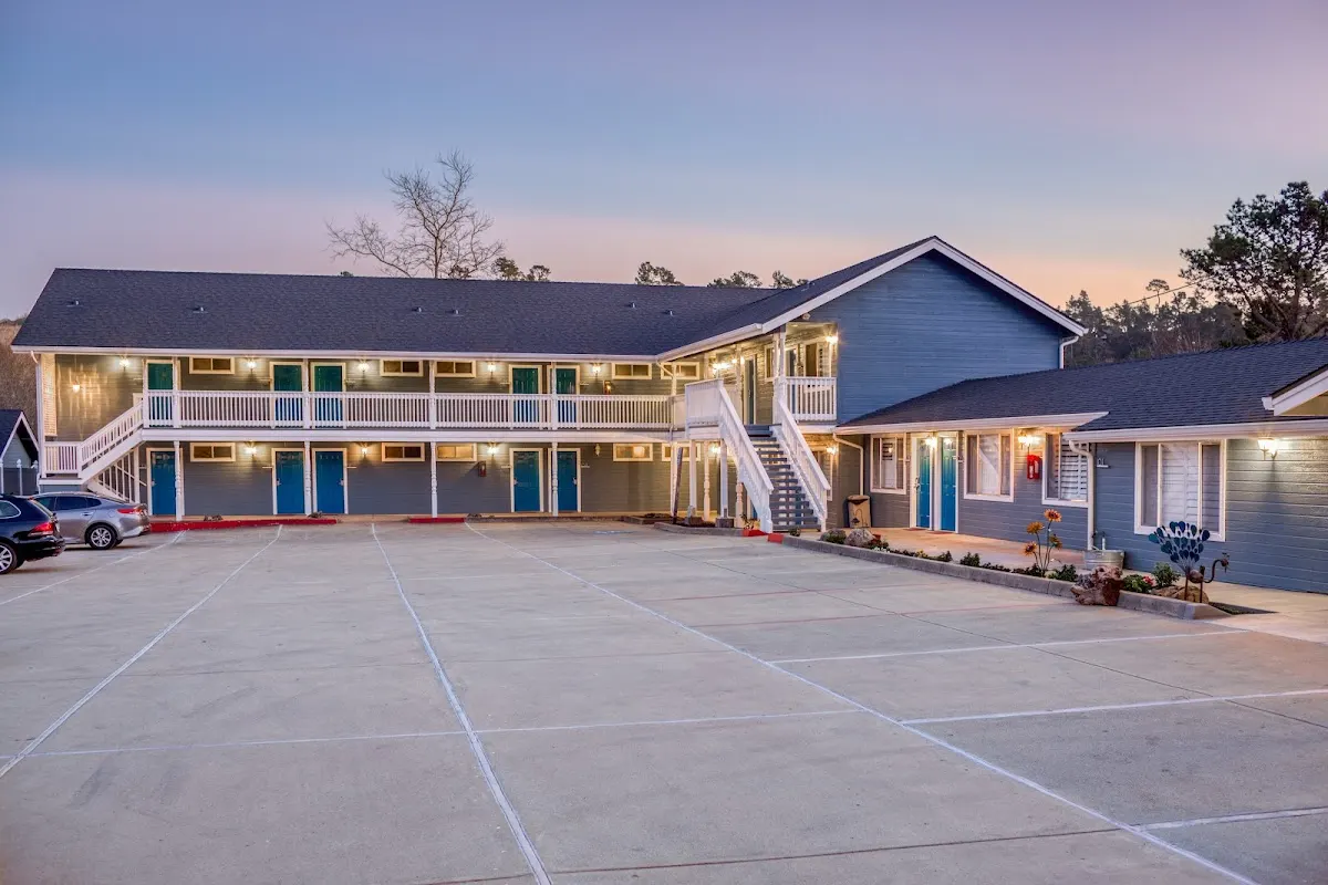 Creekside Inn Downtown - Cambria