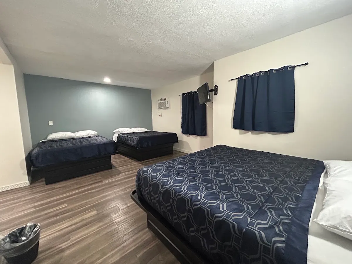 Budget Inn