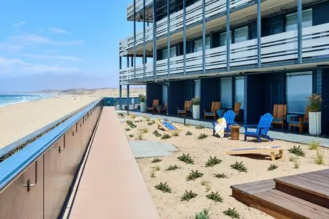 Monterey Beach Hotel, a Tribute Portfolio Hotel