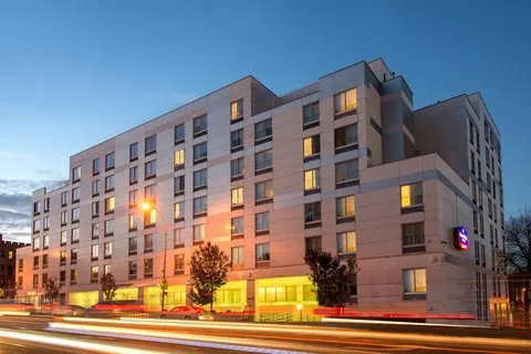 SpringHill Suites New York LaGuardia Airport