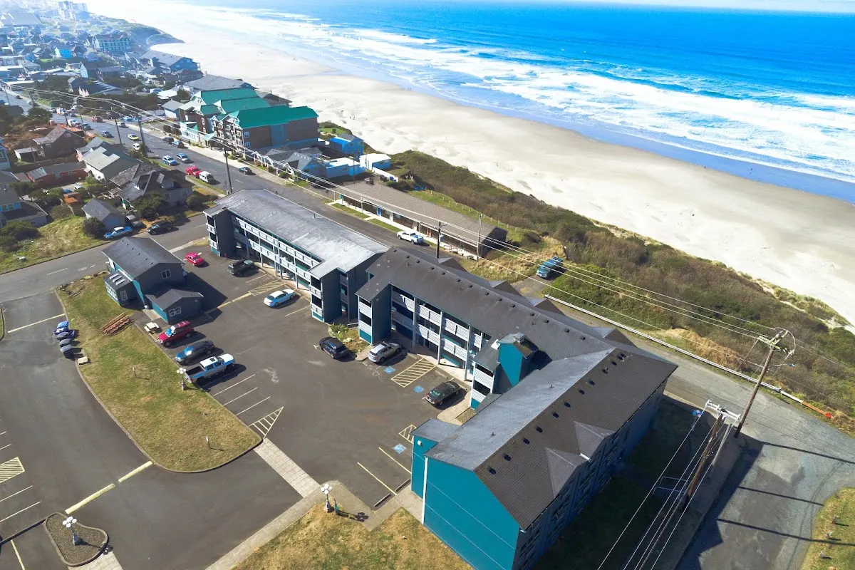 Waves Hotel NYE Beach - Newport OR