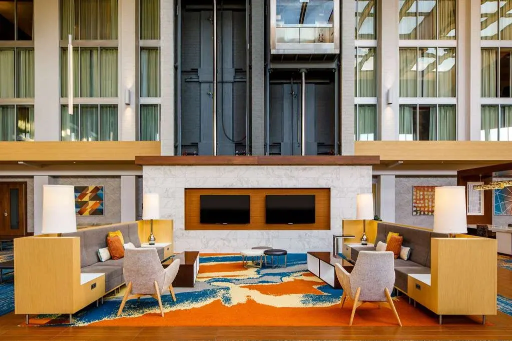 DoubleTree by Hilton Hotel Pittsburgh - Cranberry