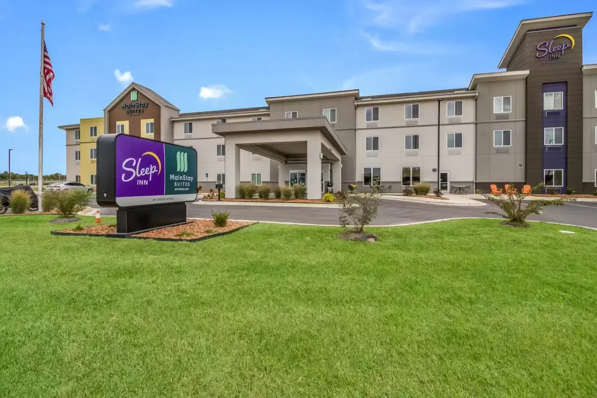 MainStay Suites at Discovery Park of America