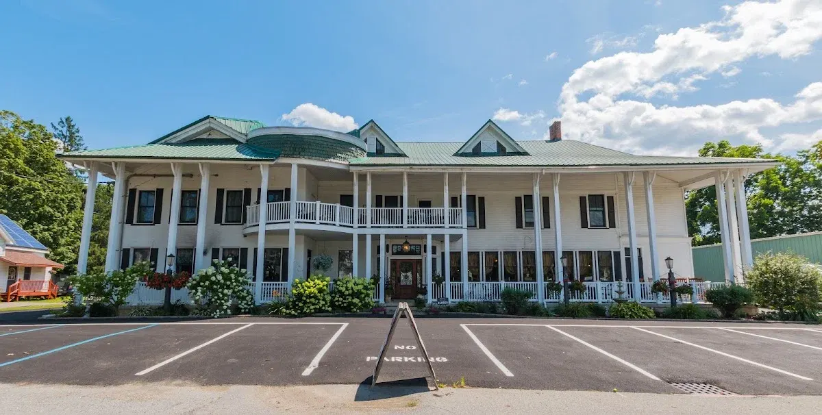 Historic Hotel Broadalbin + 1854 Pub Restaurant + Bar