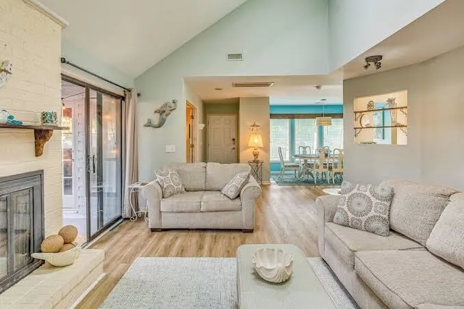 Cozy North Myrtle Beach Home: 1/2 Mi to Ocean!