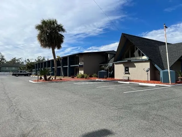 Regency Inn Perry