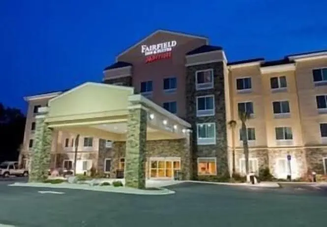 Fairfield by Marriott Inn & Suites Commerce