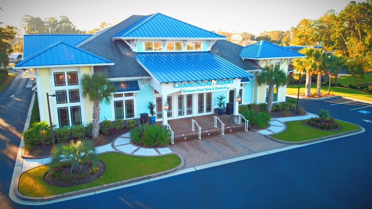 Grand Palms Resort
