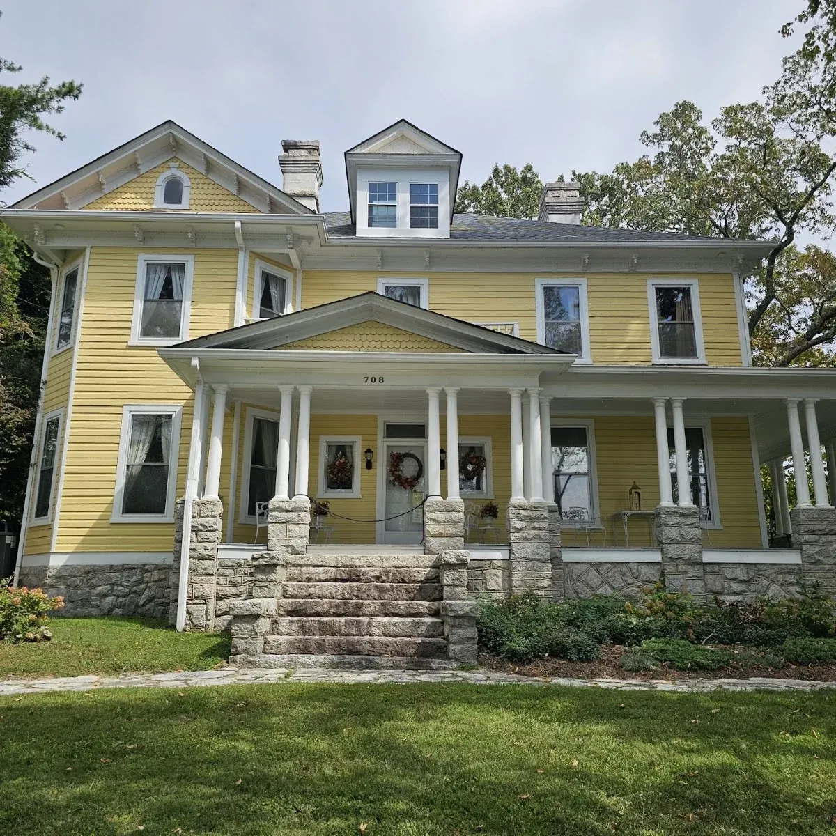 Bee's Bed and Breakfast
