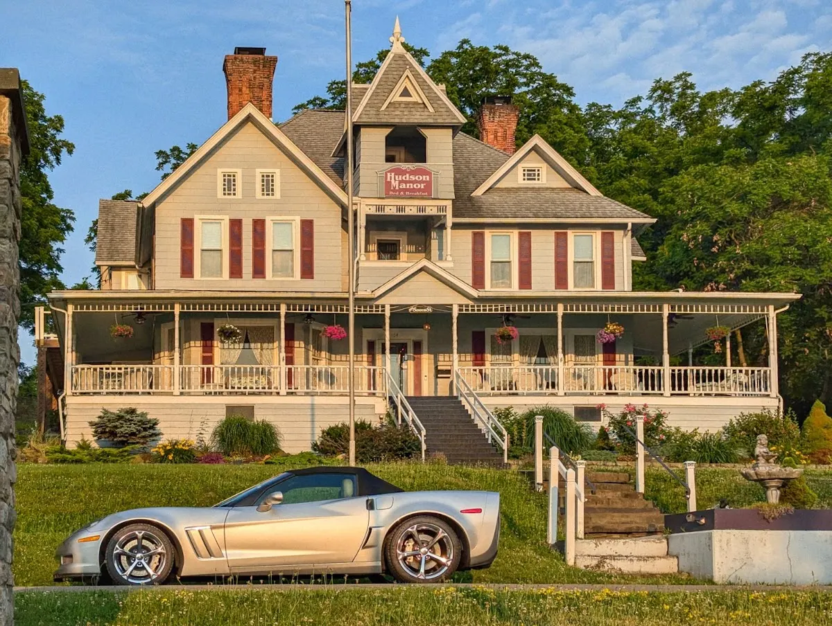Hudson Manor Bed and Breakfast