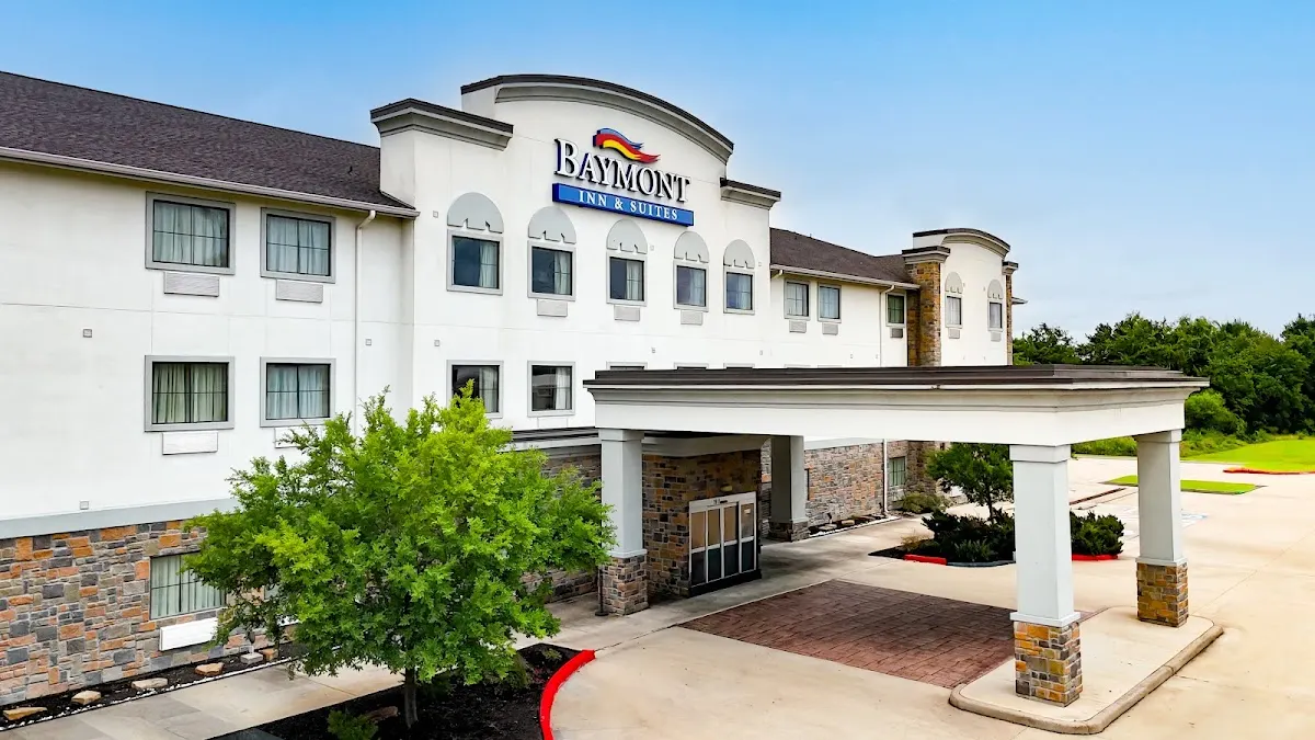 Baymont by Wyndham College Station