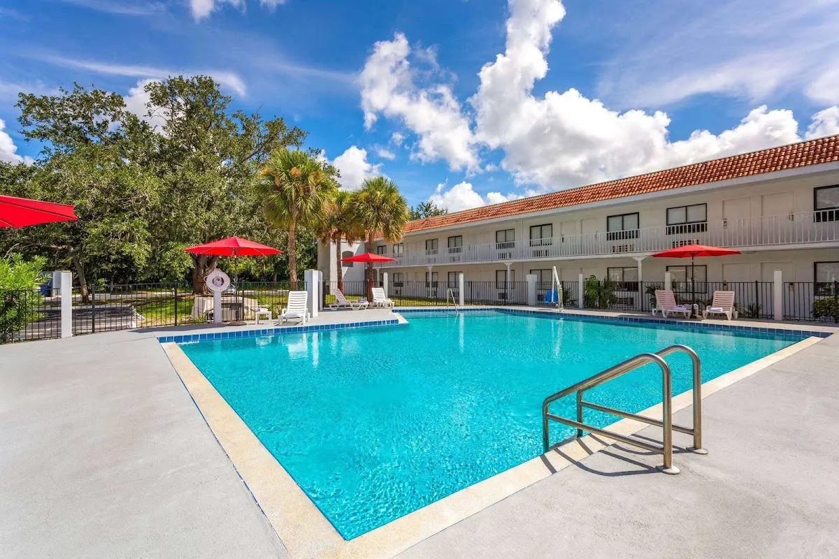 Travelodge by Wyndham Orlando Lake Buena Vista South