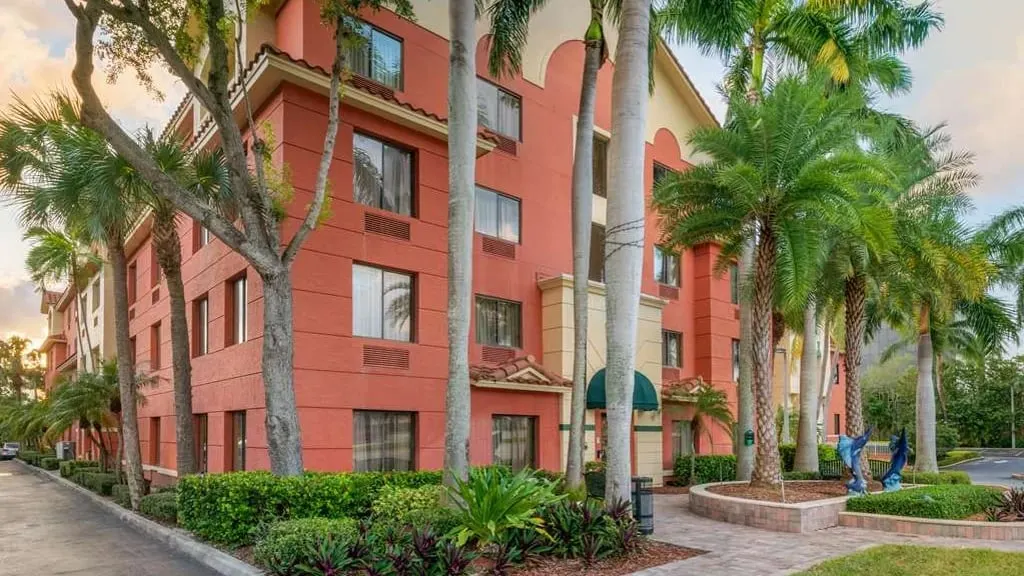 Best Western Plus Palm Beach Gardens Hotel & Suites and Conference Ct