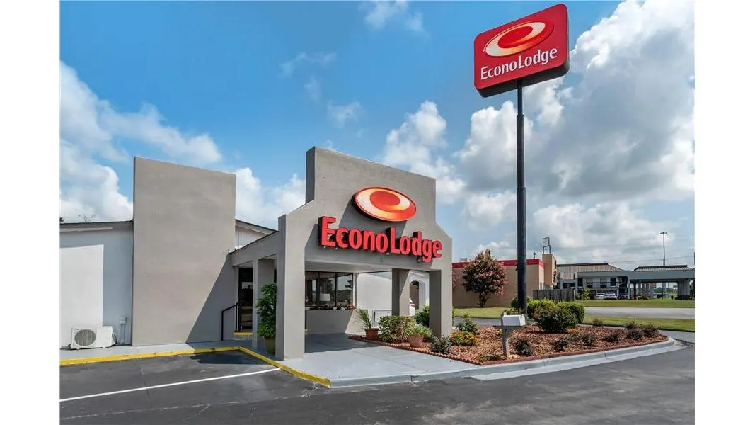 Econo Lodge Oxford near Choccolocco Park