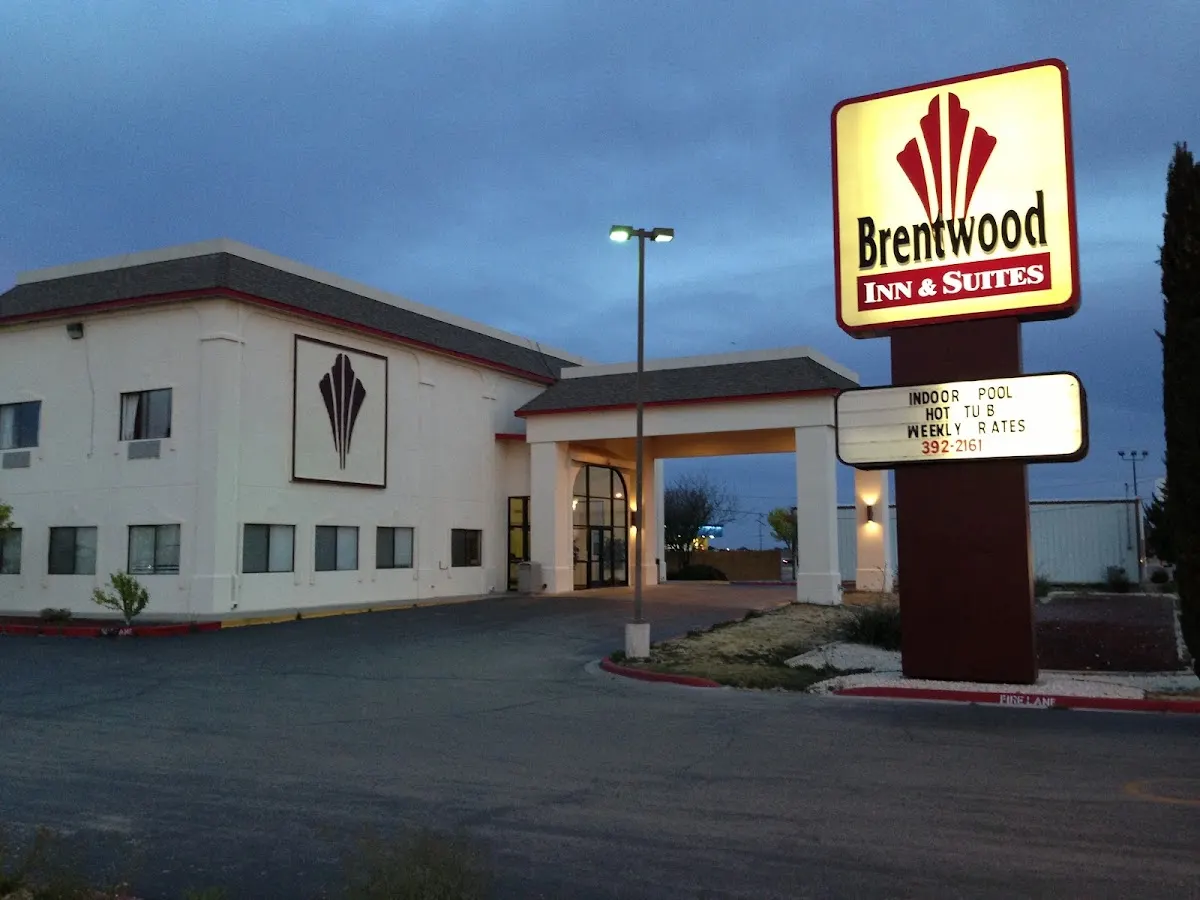 Brentwood Inn & Suites