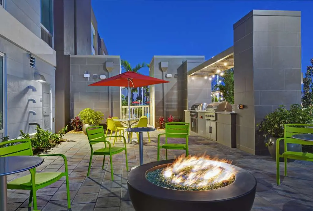Home2 Suites by Hilton Fort Myers Colonial Blvd