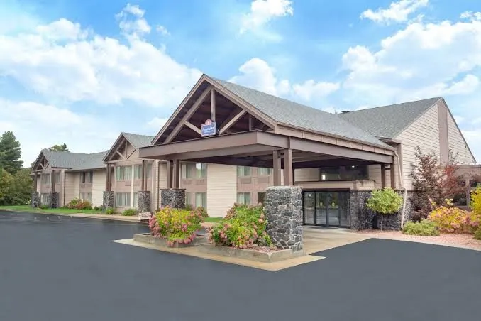 Coratel Plus Suites by Jasper Black River Falls