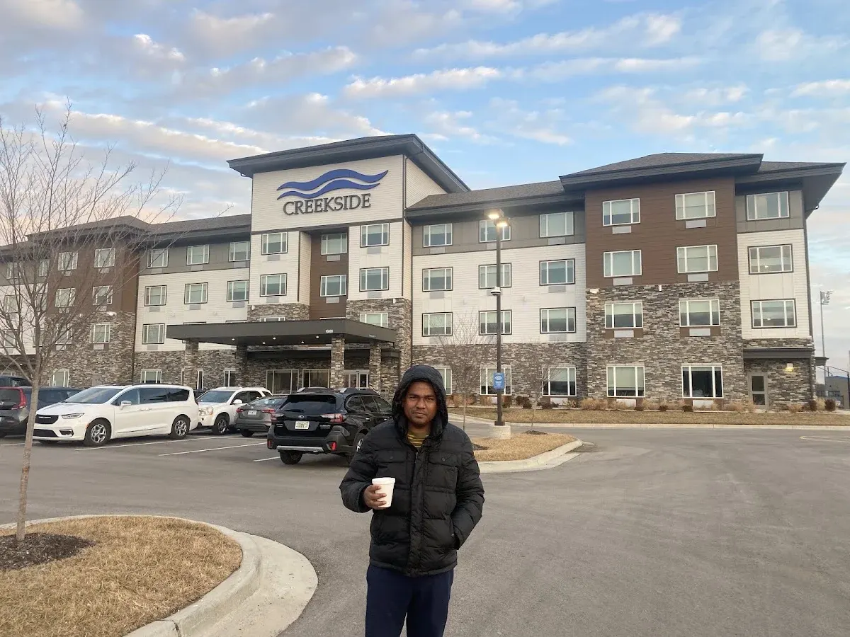 Creekside Hotel