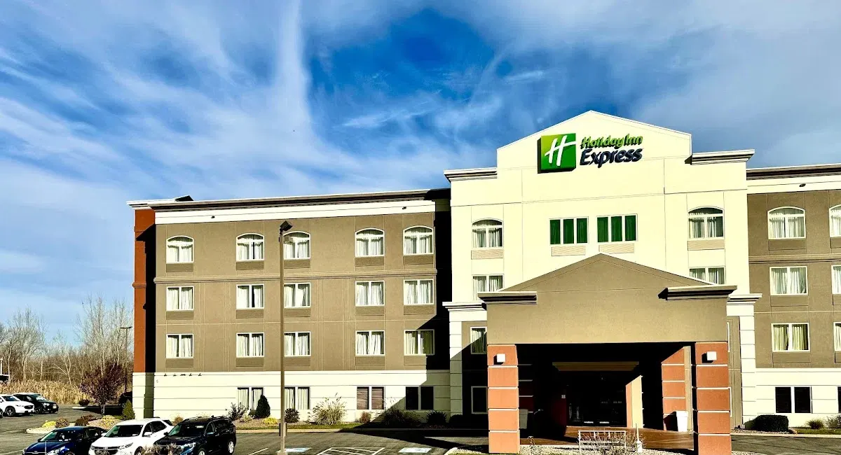 Holiday Inn Express Syracuse-Fairgrounds, an IHG Hotel