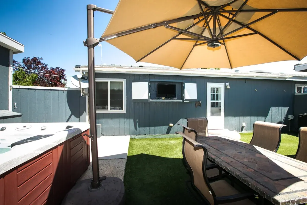 The Bears Den B&B