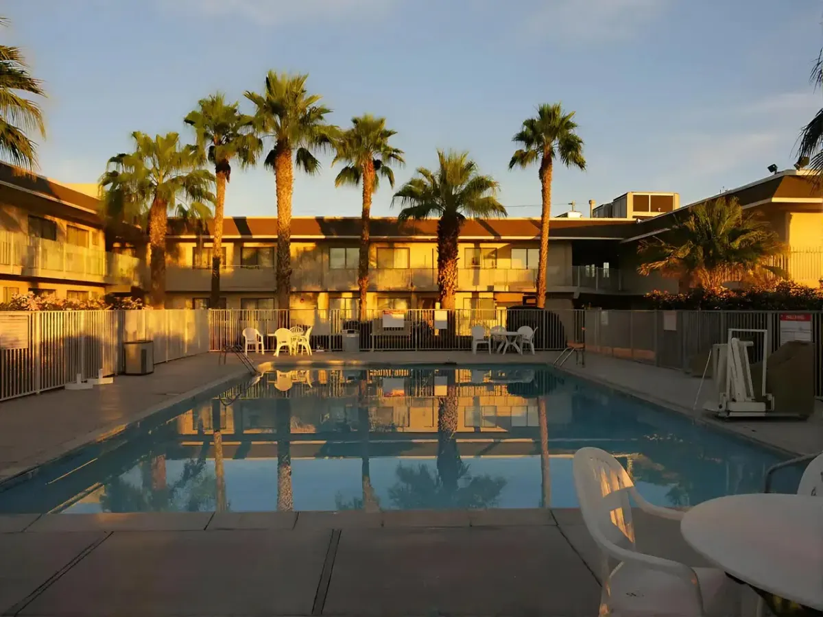 Econo Lodge Inn & Suites Yuma