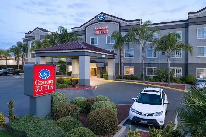 Comfort Suites Fresno River Park
