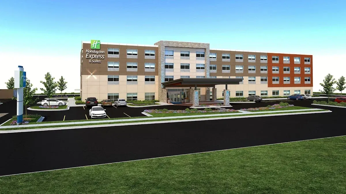 Holiday Inn Express & Suites Racine by IHG