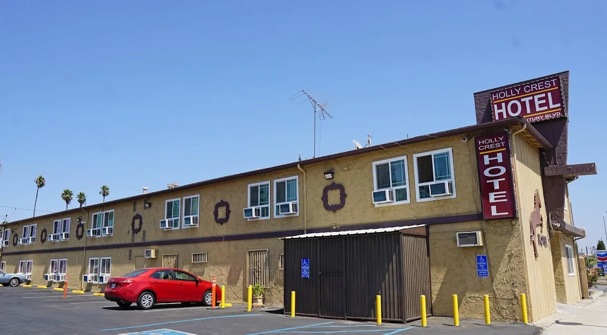 Holly Crest Hotel