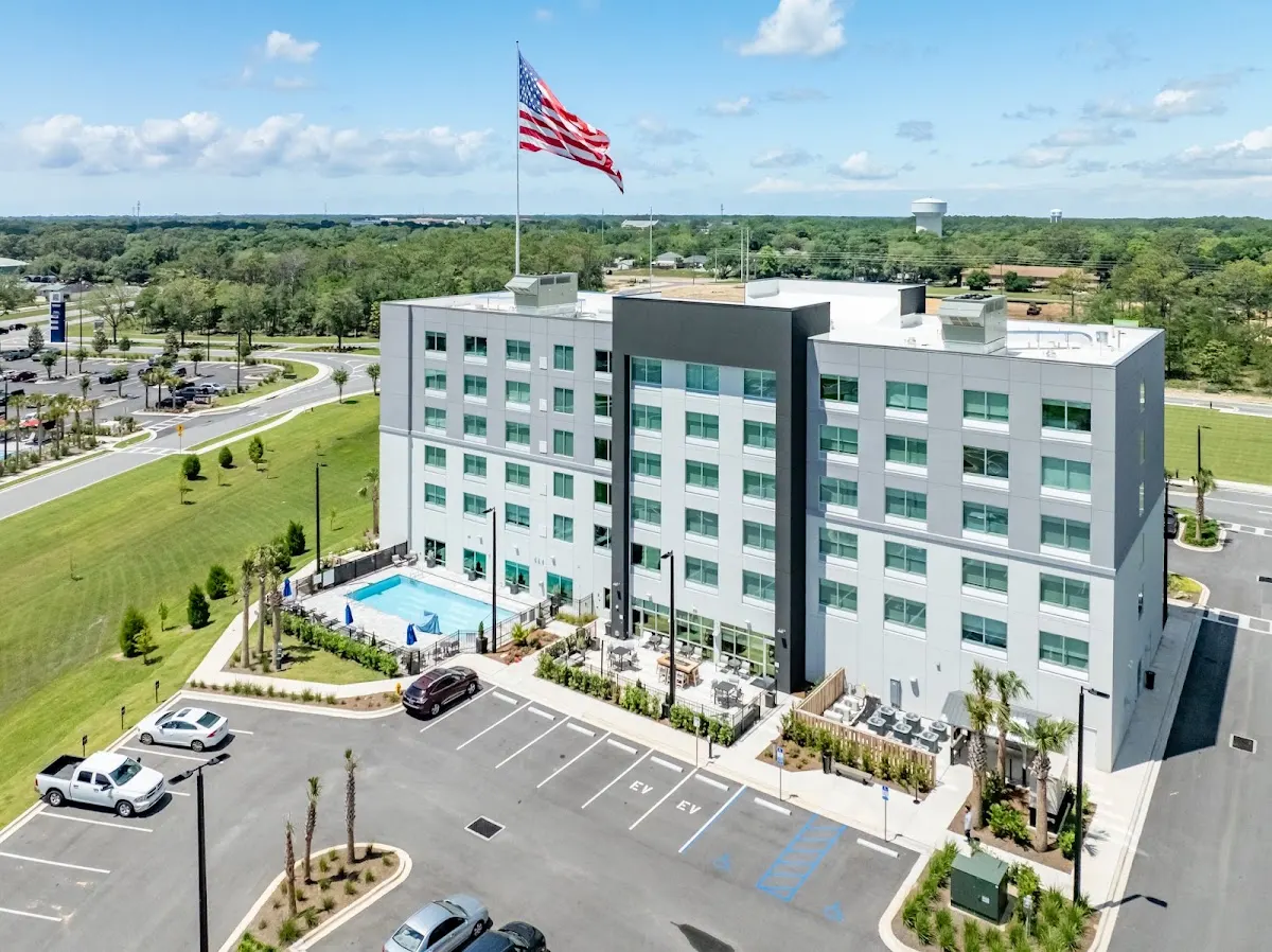 Holiday Inn Express & Suites Fort Walton Beach - Eglin Area by IHG