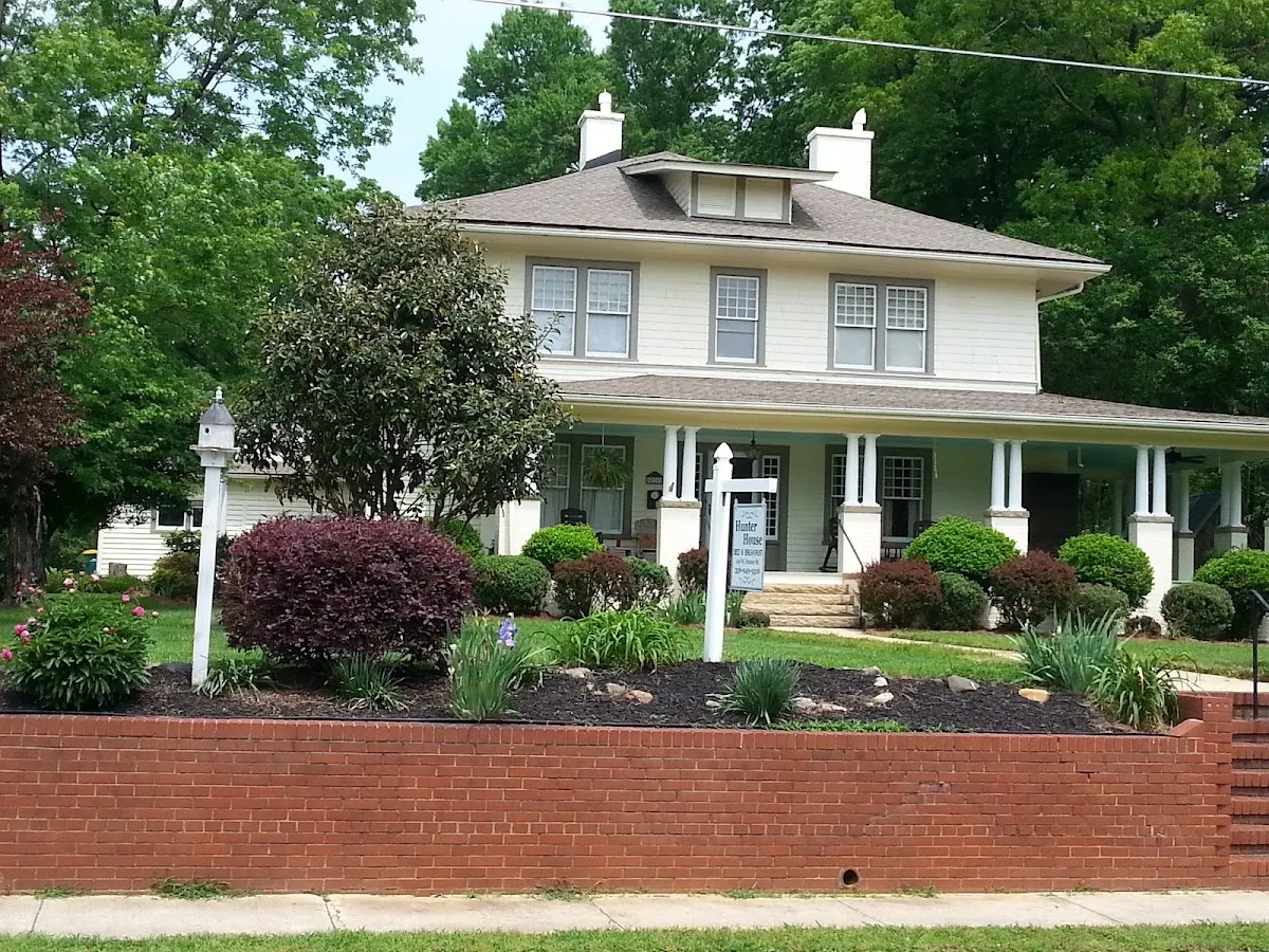 Hunter House Bed & Breakfast