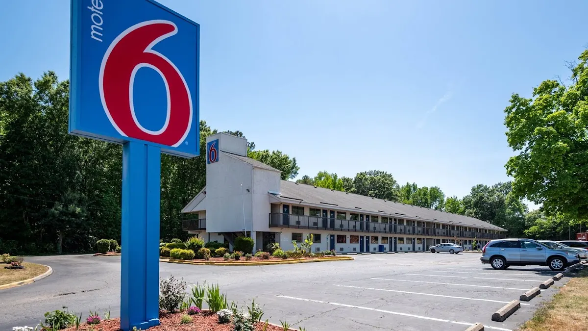 Motel 6