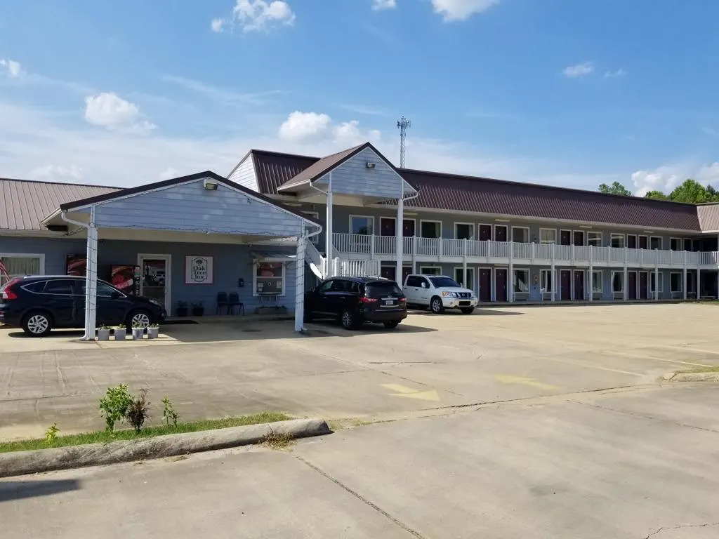 Oak Tree Inn