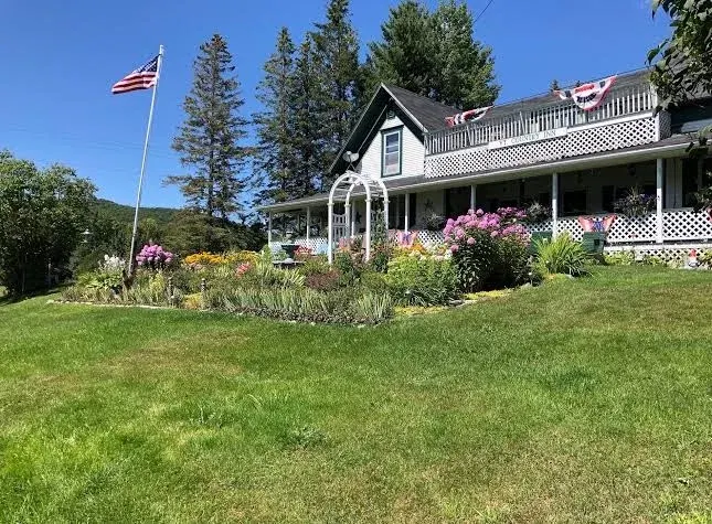 Hale Seymour Lake Lodge