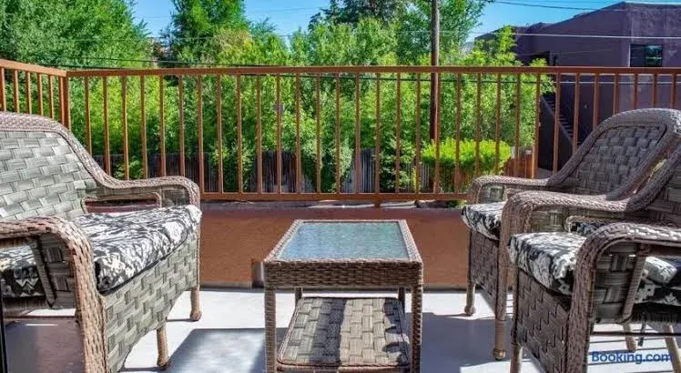 Cowboys & Angels - Classic Sedona style w/great location