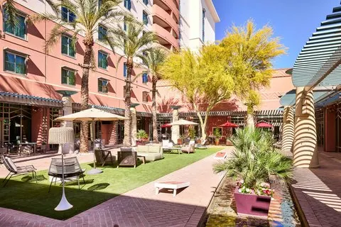 Renaissance Phoenix Glendale Hotel & Conference Center