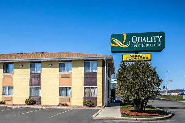Quality Inn & Suites West Bend