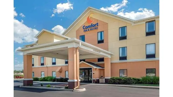 Comfort Inn & Suites Muncie Near University