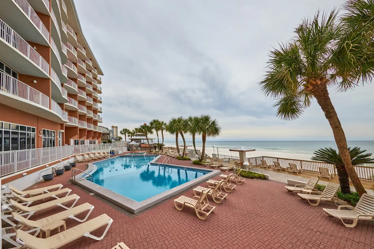 Palmetto Beachfront Hotel