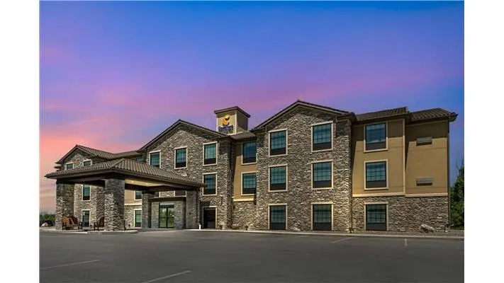 Comfort Inn & Suites Medina NY near Erie Canal