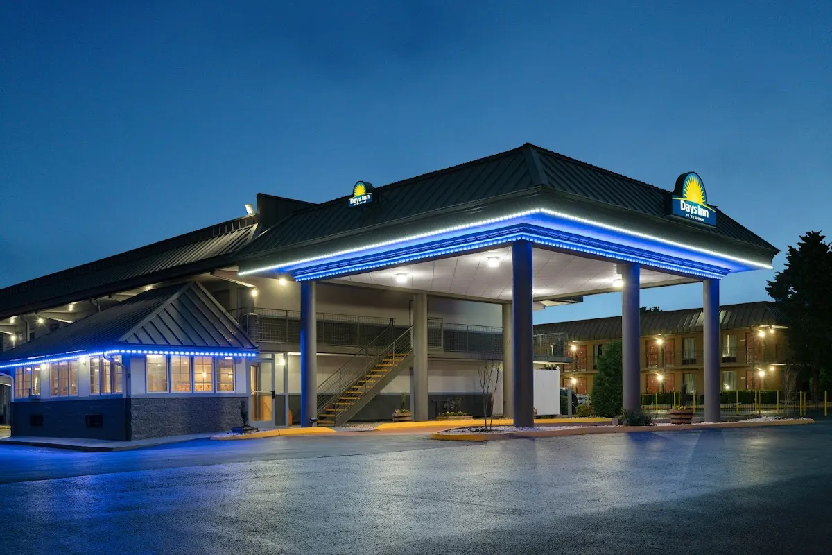 Days Inn by Wyndham Knoxville North