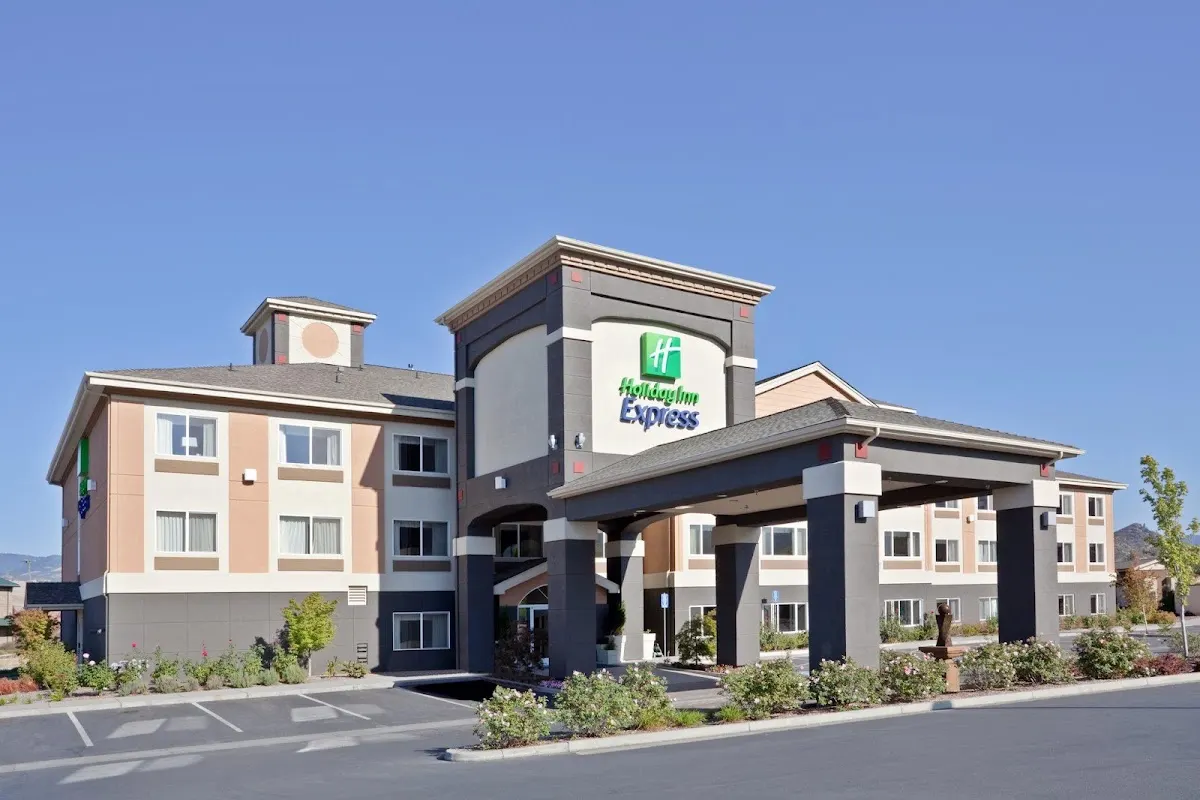 Holiday Inn Express & Suites Ashland by IHG