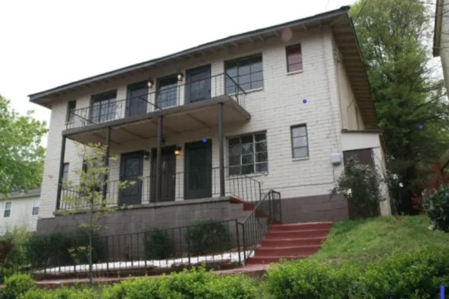 Manor at Pryor & Ormond