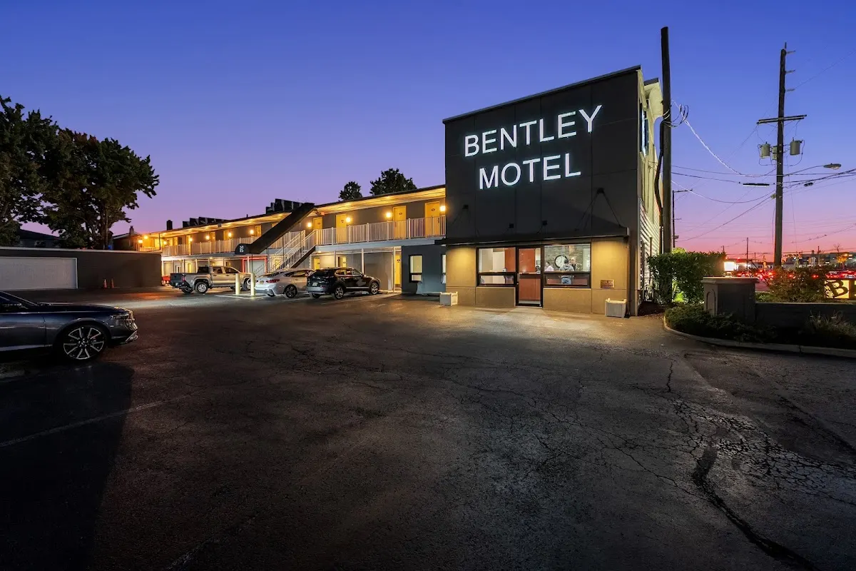 Bentley Motel