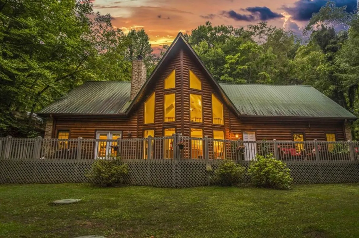 Waterfall Woods Lodge