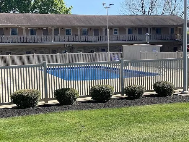 White Rose Motel