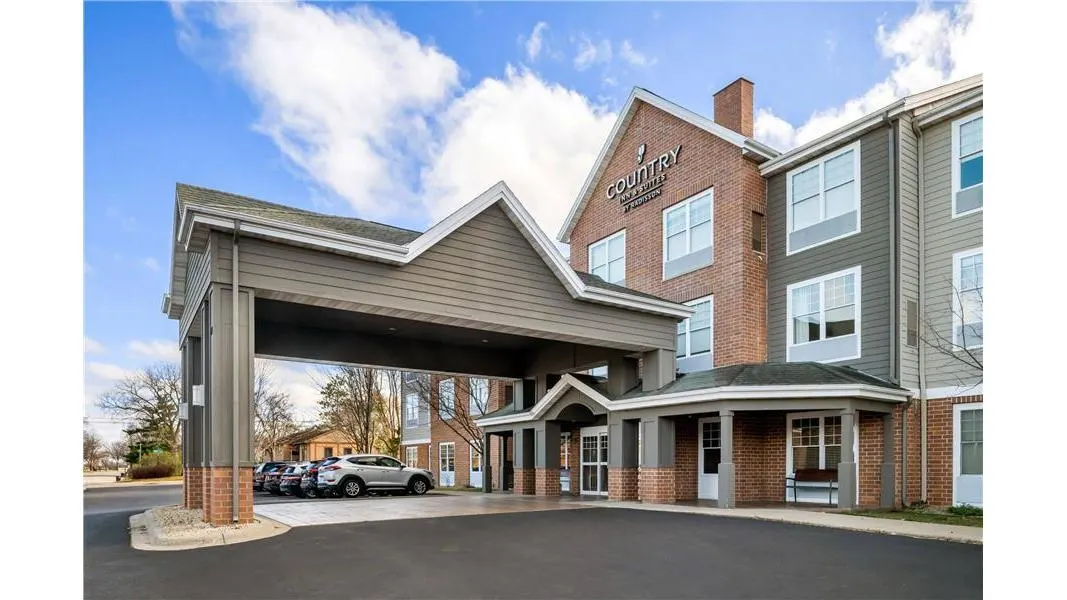 Country Inn & Suites by Radisson, Red Wing, MN