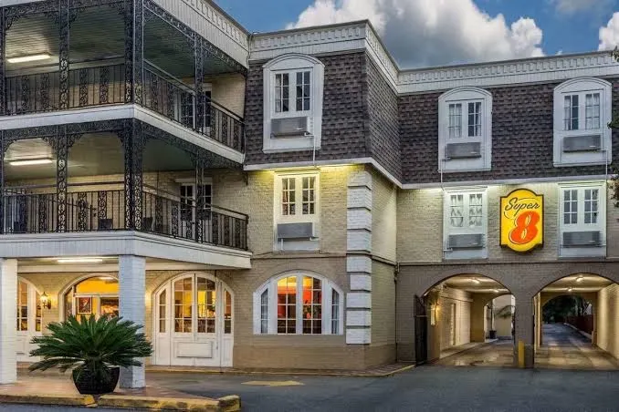 Super 8 by Wyndham New Orleans
