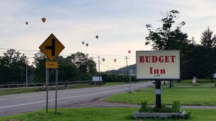 Crown Inn & Suites