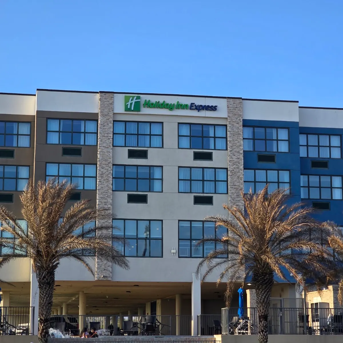 Holiday Inn Express Gulfport Beach