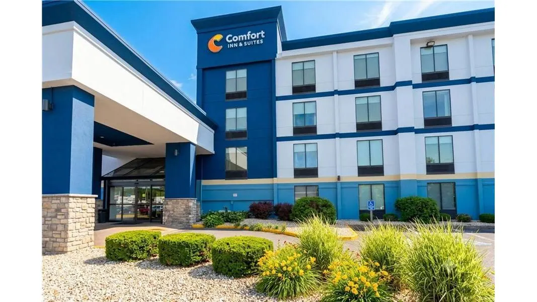 Comfort Inn & Suites Danbury-Bethel